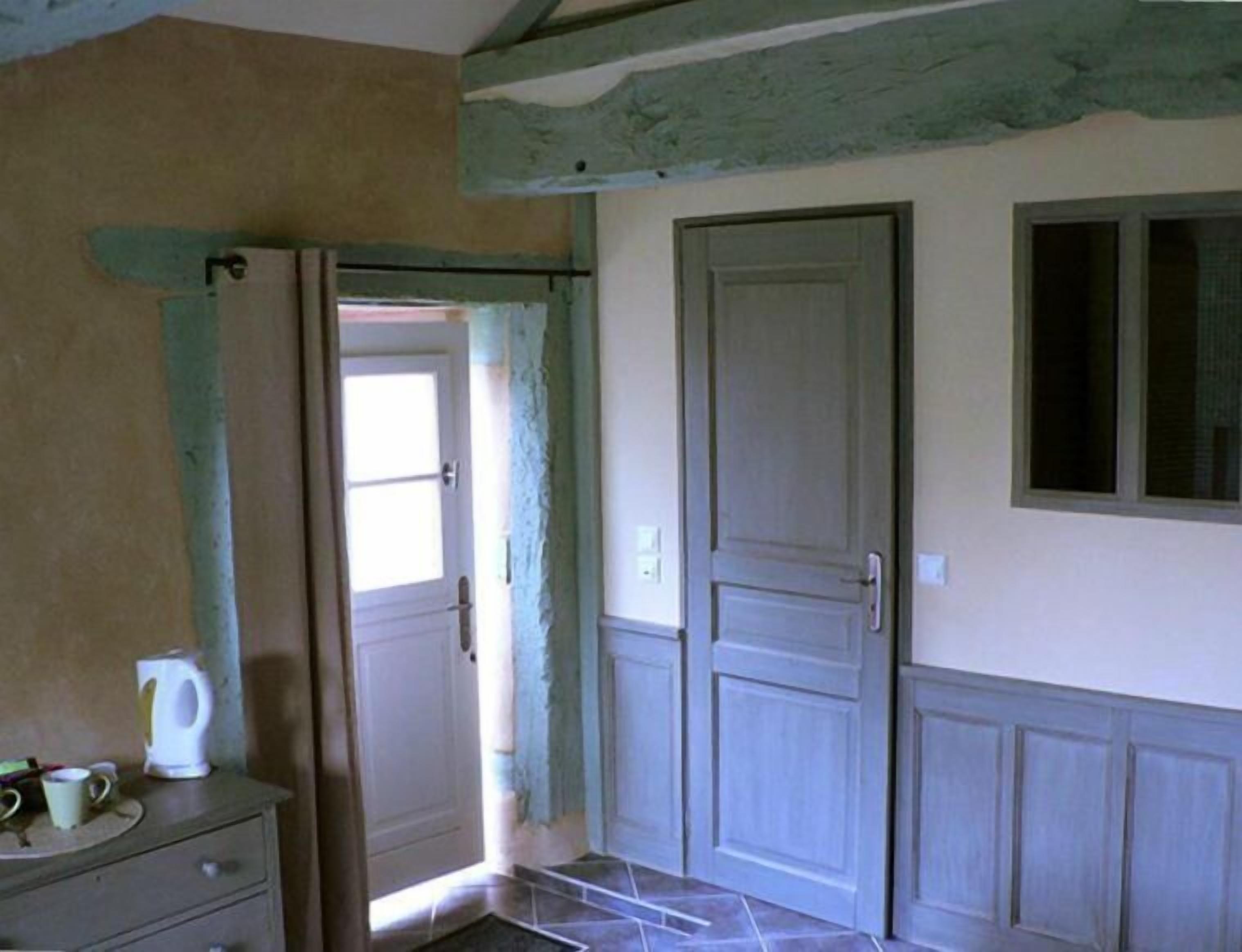 Classic Double Room | Soundproofing, free WiFi, bed sheets