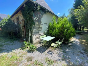 Family Quadruple Room | Soundproofing, free WiFi, bed sheets - La Malcotais (Noyal-Chatillon-sur-Seiche)