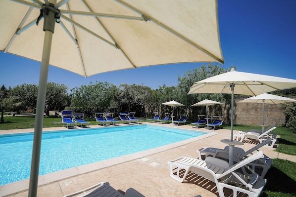 Seasonal outdoor pool