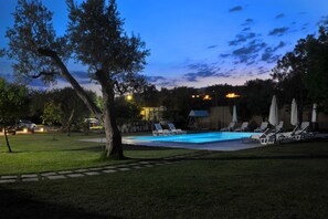 Seasonal outdoor pool - Corte dei Melograni Hotel Resort (Giurdignano)