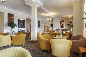 Lounge - The Moorland Hotel, Haytor, Devon (Newton Abbot)