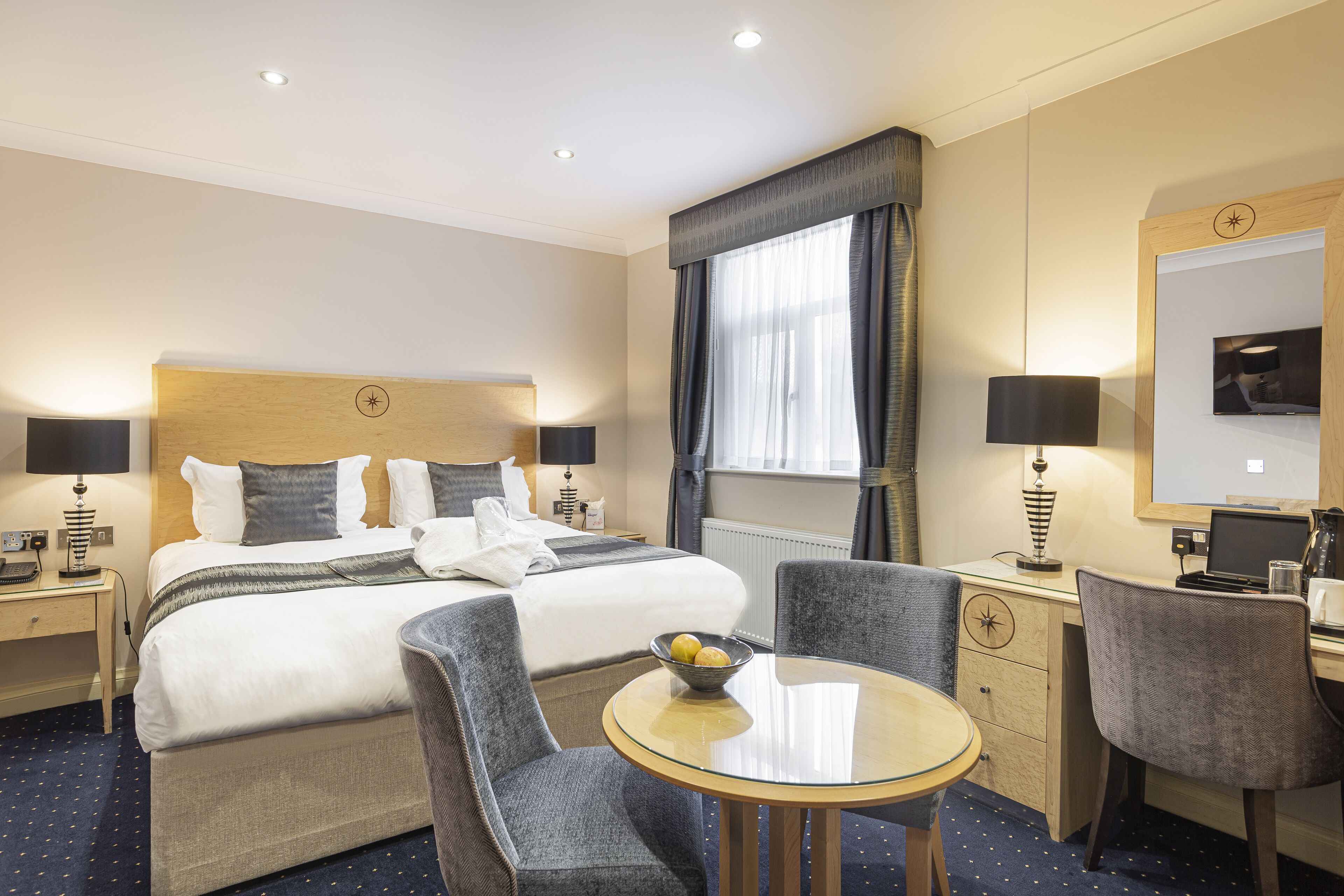 classic double room | 1 bedroom, premium bedding, in-room safe, desk