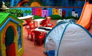 Children's play area - outdoor