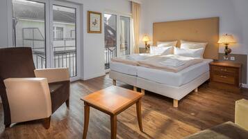 Studio Suite Deluks | Minibar, meja kerja, ruang kerja ramah laptop, dan kedap suara