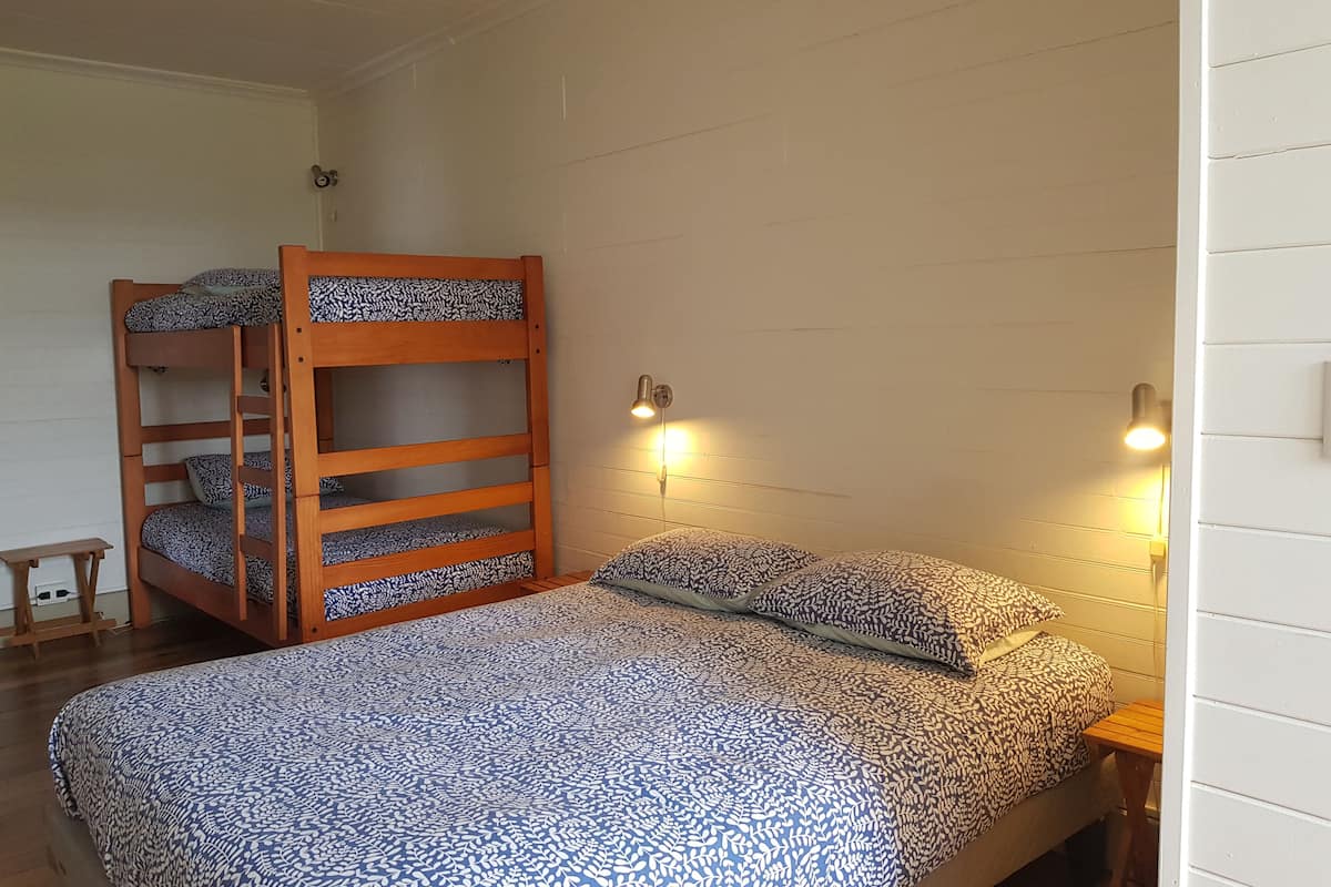 Kamar Quadruple Standar, kamar mandi pribadi | Setrika/meja setrika dan Wi-Fi gratis