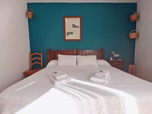 واي فاي مجانًا وملاءات أسرّة