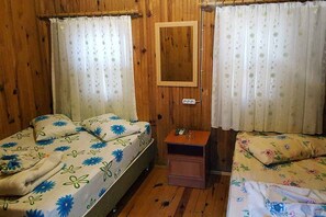 Free WiFi, bed sheets - Yakamoz Pansiyon (Kumluca)