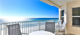Stunning Beachfront Condo w/ Free Beach Service~ Crystal Dunes 405