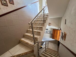Studio Basic | Interior