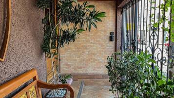 Basic Studio | Terrace/patio