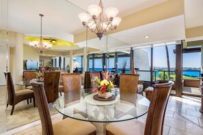 Dining - 2BR ocean and sunset views in Mauna Lani point (Kamuela)