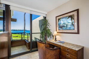 Interior - 2BR ocean and sunset views in Mauna Lani point (Kamuela)