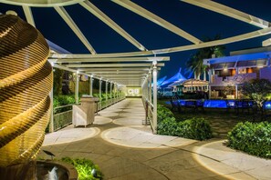 Outdoor dining - The Red Maple (Dr. Ambedkar Nagar)