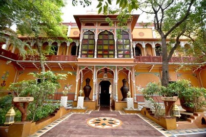 Chouki Dhani Resort
