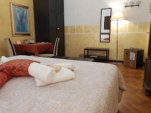 Free WiFi, bed sheets - Locazione Turistica Cittadella (Verona)