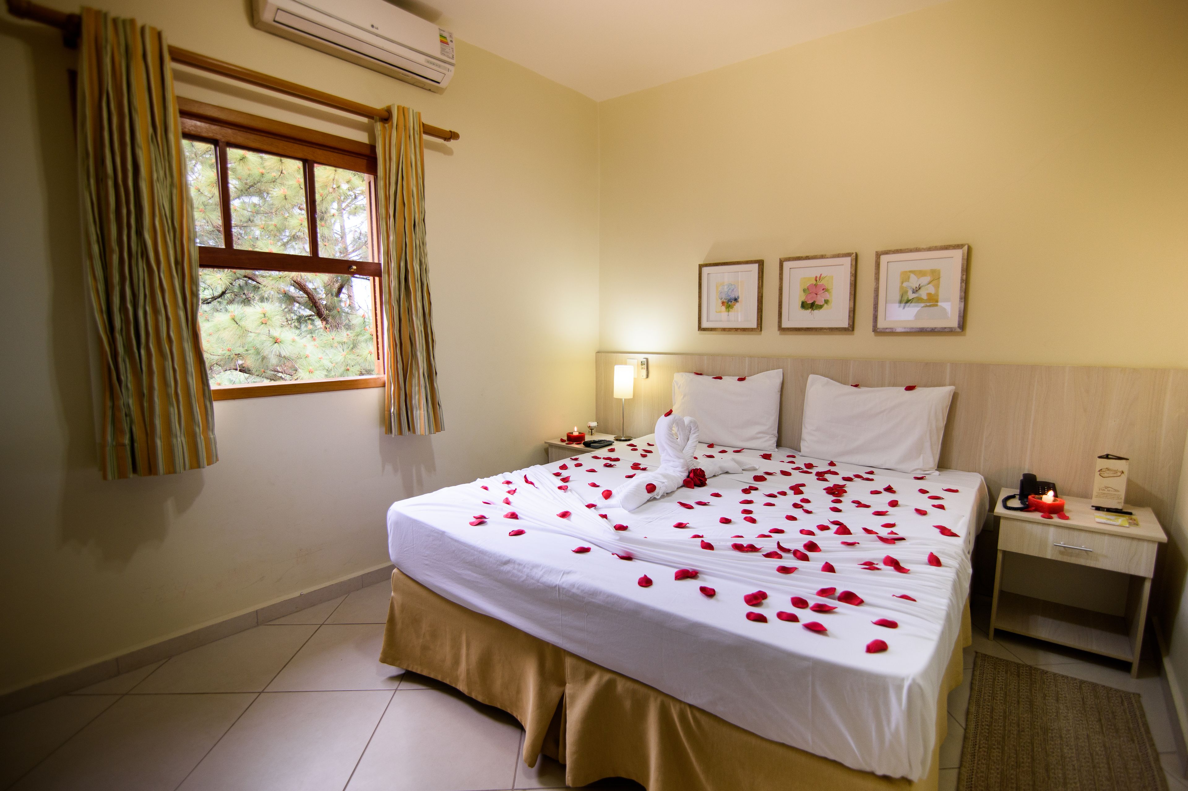 in-room safe, blackout curtains, free wifi, bed sheets