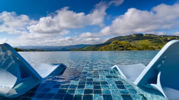3 piscinas externas