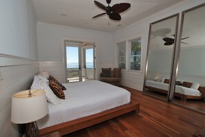 6 bedrooms, desk, iron/ironing board, WiFi