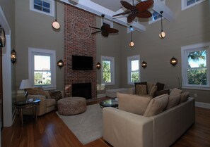 TV, fireplace, DVD player, books