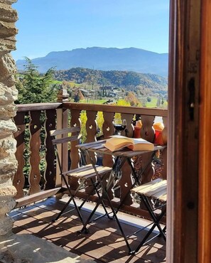 Balcony - Mas D'en Roqueta (Montferrer I Castellbo)