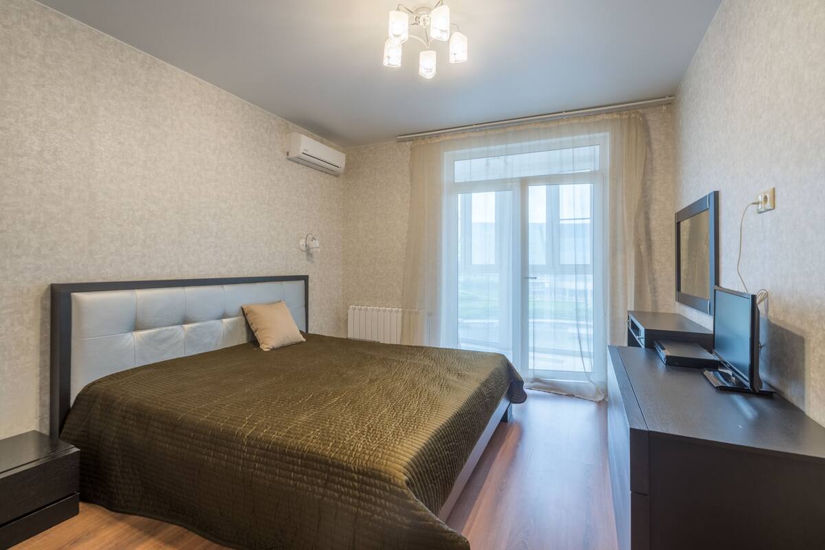 Lägenhet Comfort - 1 queensize-säng med bäddsoffa - mot vattnet | Strykjärn/strykbräda, gratis wi-fi och rullstolsanpassning