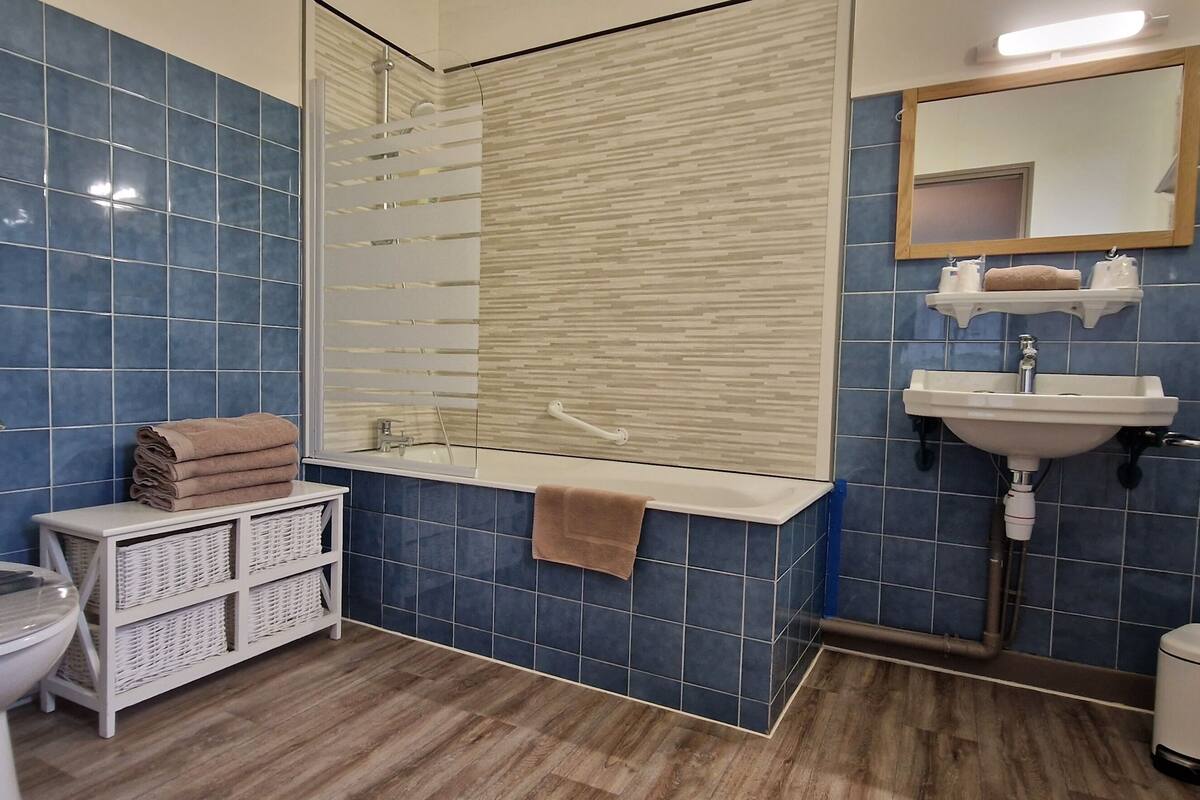 family room | bathroom | hair dryer, towels