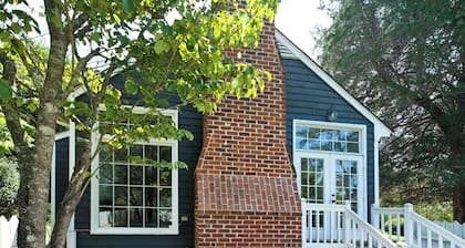2.000 pies cuadrados Yorktown Cottage (dba Yorktown Cottages)