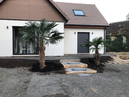 Front of property. Espaces Gîtes