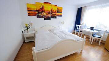 Een kluis op de kamer, individueel gedecoreerd, gratis wifi