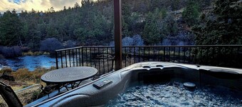 Bend River Retreat