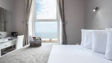 Habitación doble estándar, vista al mar | Escritorio, espacio para trabajar con laptop y wifi gratis