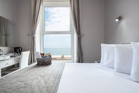 Pebble House - Image 3
