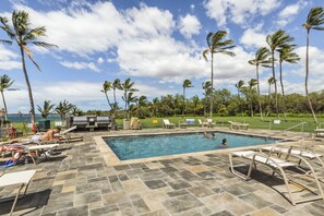 Pool - Oceanfront Maui Condo | A/C | Pool | Steps to Keawakapu Beach (KIHEI)