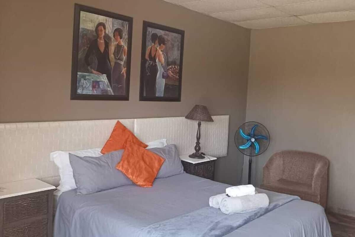 1 habitación y ropa de cama