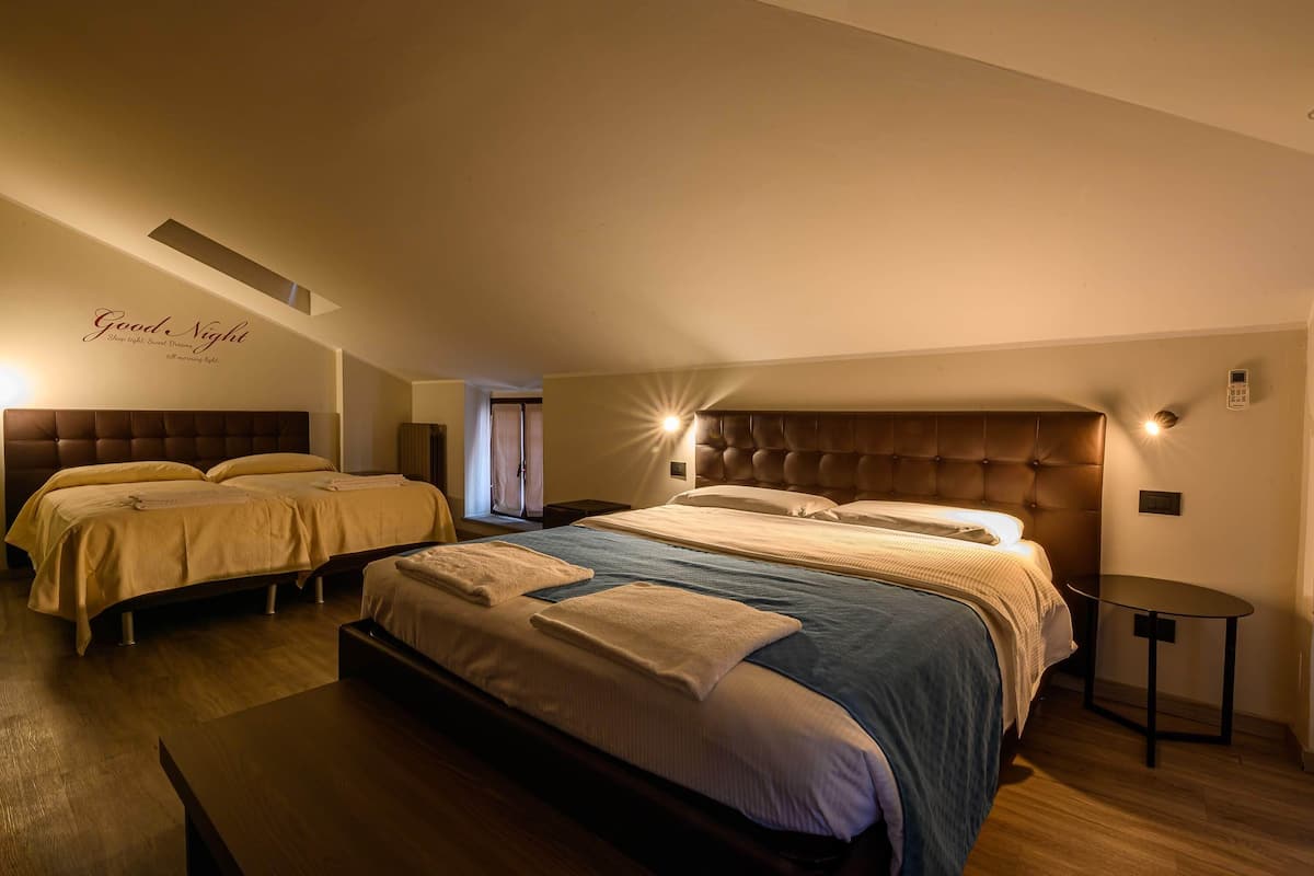 Premium bedding, minibar, in-room safe, desk