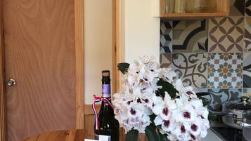 Petit déjeuner continental (10.00 USD par personne)