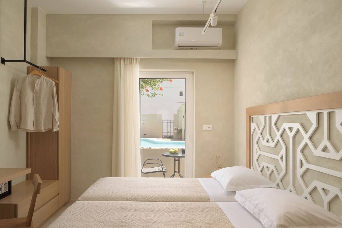 Deluxe-Doppelzimmer, Nichtraucher, Poolblick