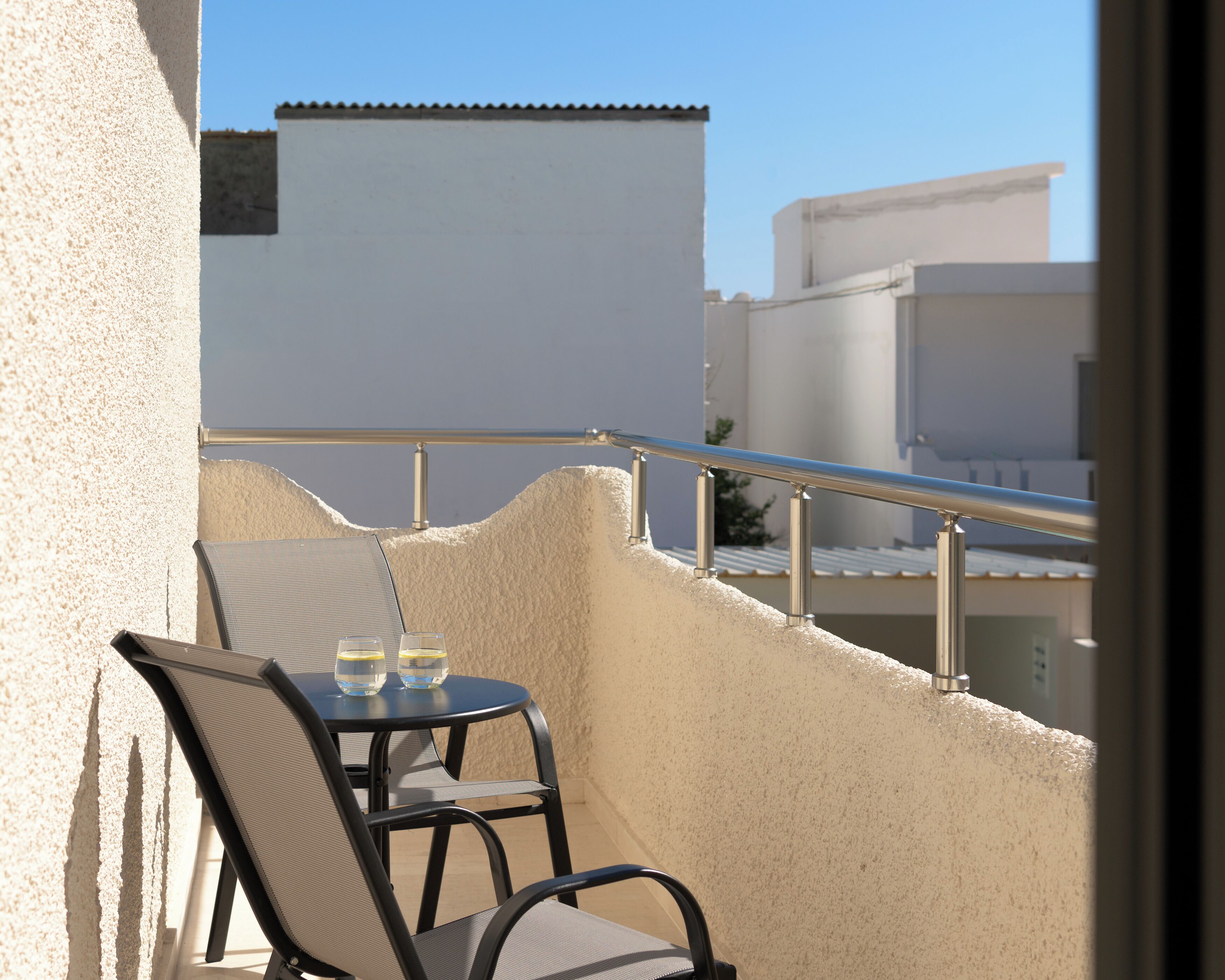 deluxe studio | terrace/patio