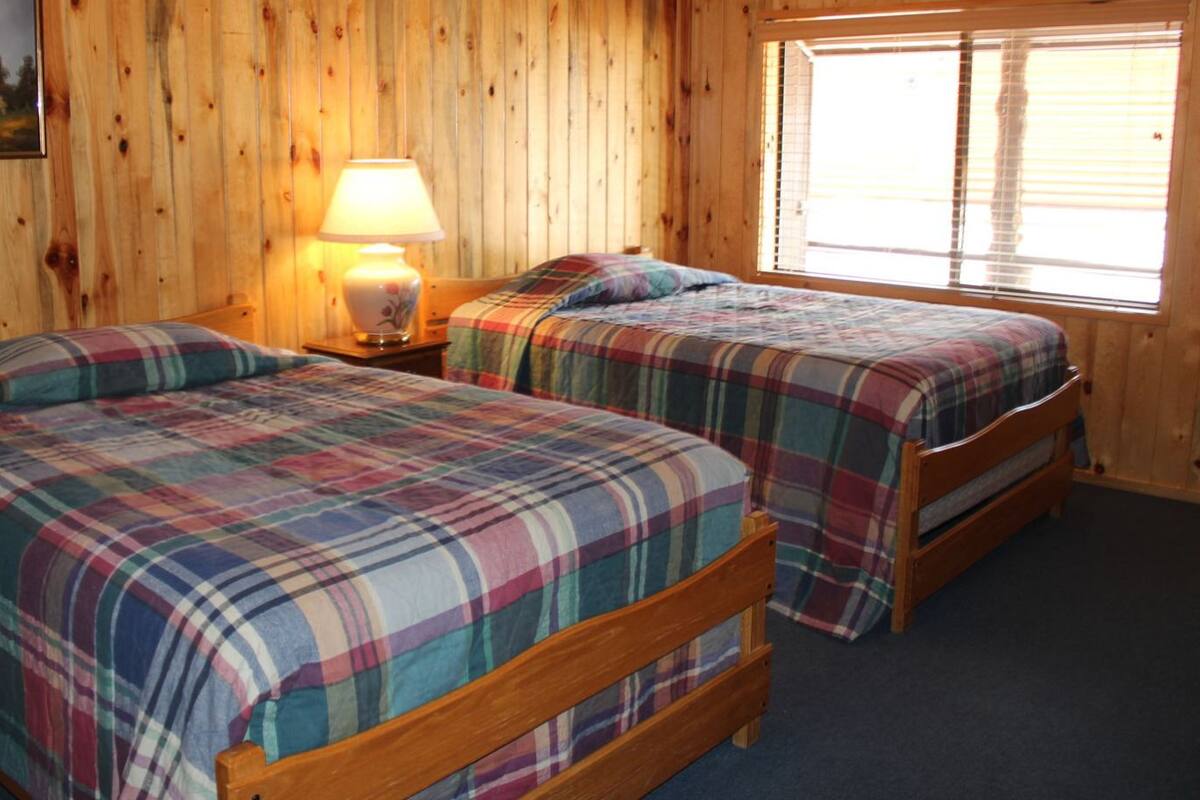 Basic Room, 2 Double Beds