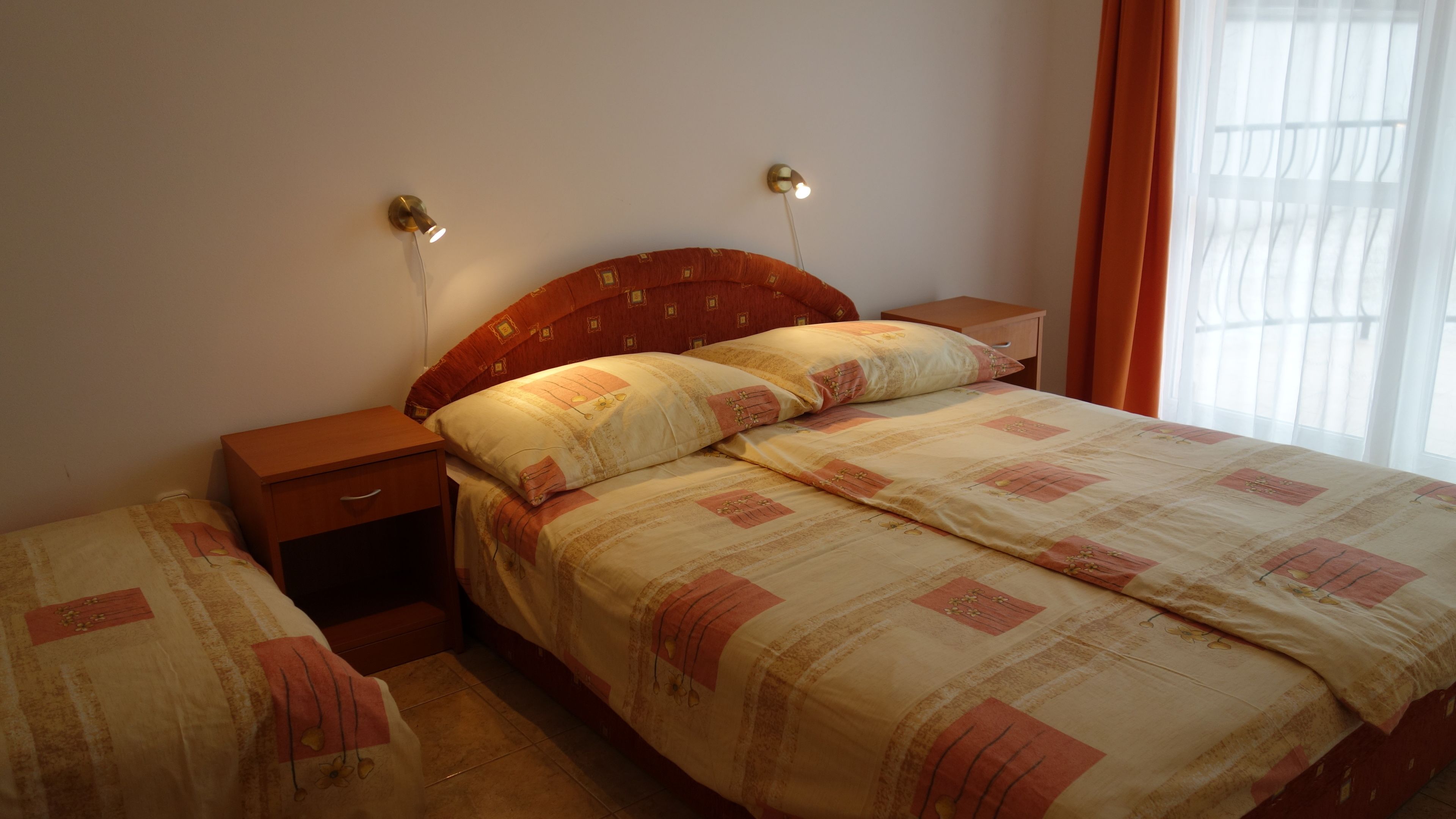 คอมฟอร์ทอพาร์ทเมนท์, ระเบียง | Wi-Fi ฟรี, ผ้าปูที่นอน