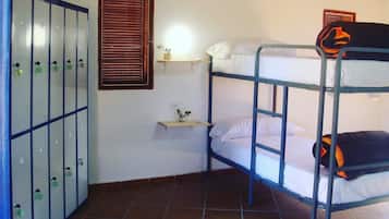 Coffres-forts dans les chambres, draps fournis