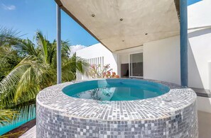 Outdoor spa tub - Luxury Villa Playa Del Carmen (Playa del Carmen)