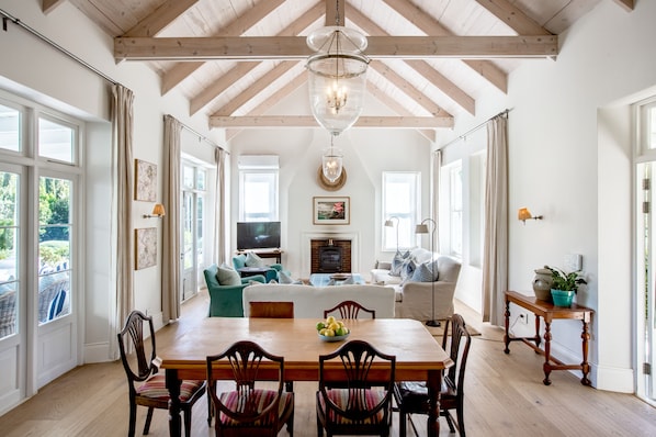 Cottage familiare, 3 camere da letto | Area soggiorno | TV a schermo piatto