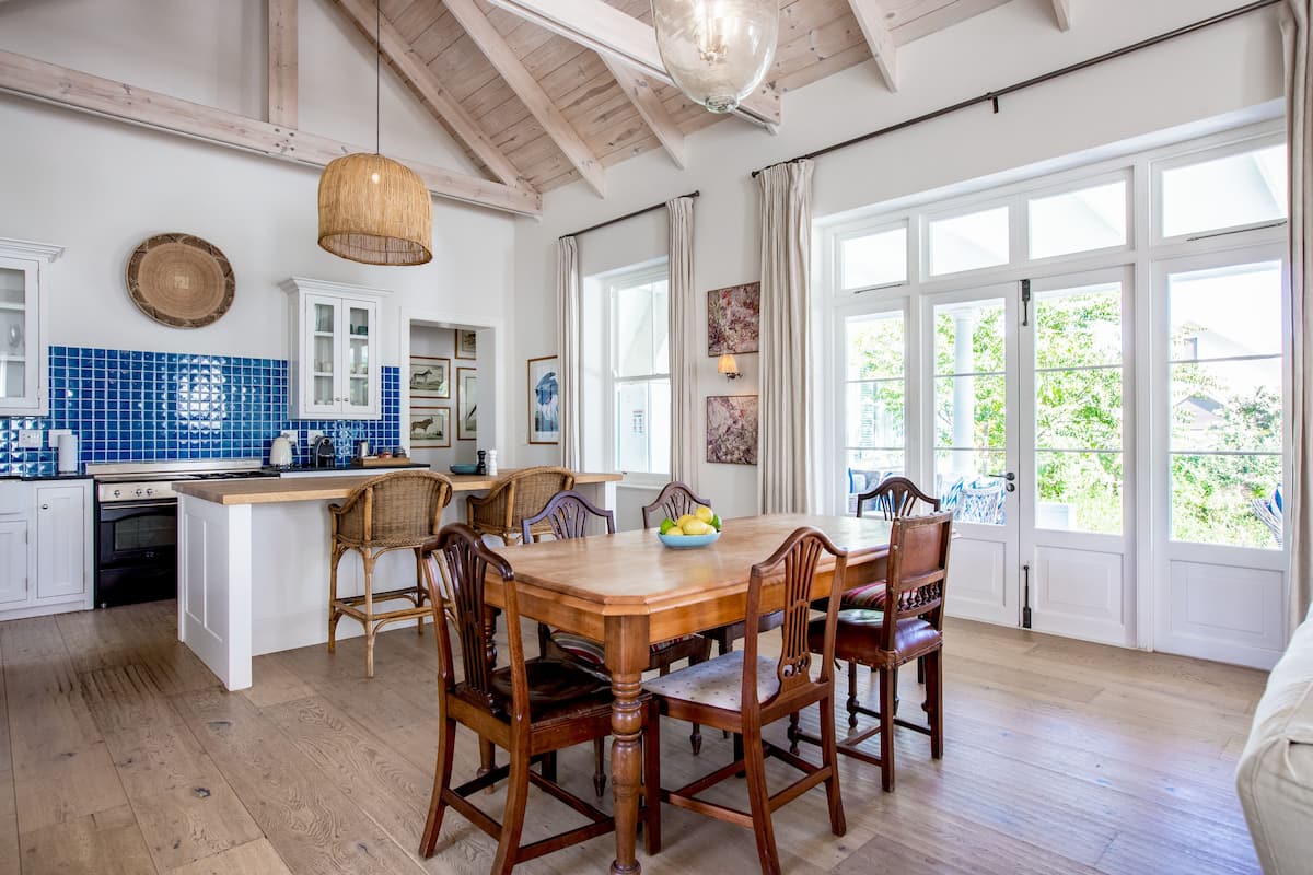3 Bedroom Cottage | Private kitchen | Coffee/tea maker, fridge, microwave, electric kettle