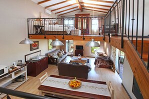 In-room safe, desk, iron/ironing board, free WiFi - Cape Goodness (Cape Town)