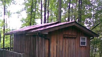 Standard Cabin, 1 Queen Bed, Non Smoking, Kitchen (The Anderson House) | Floor plan