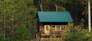 Cabaña estándar, varias camas, no fumadores, chimenea (The Green Twin Cabin) | Plano
