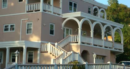 Burcasa: Bed & Breakfast