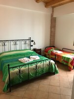 Escritorio y internet por cable gratis 