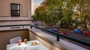 Thành phố nhìn từ nơi lưu trú